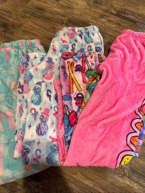 Iscream girls fuzzy Pajama Pants - Bright & Multi-Pattern Cozy Sleep bundle